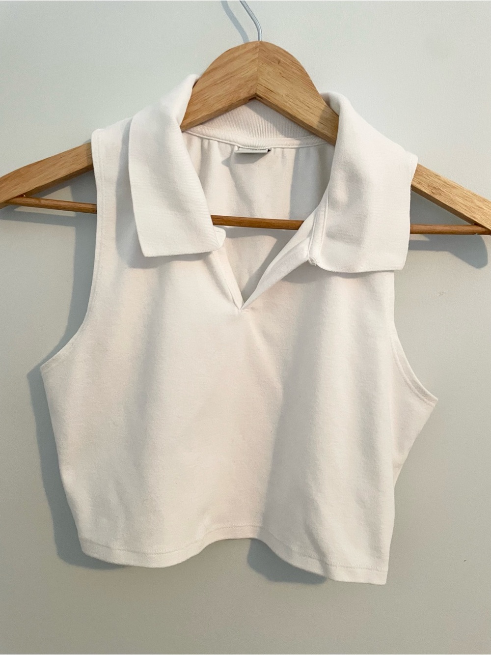 Sunday Best White Sleeveless Collared Crop Top